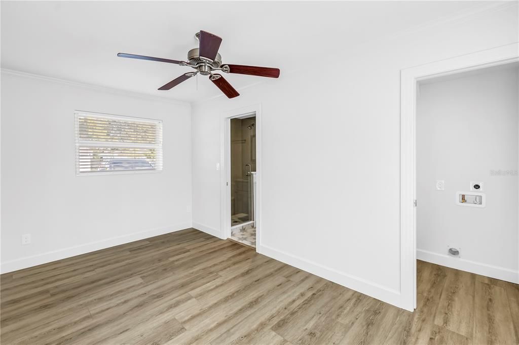 For Sale: $399,000 (3 beds, 2 baths, 1152 Square Feet)