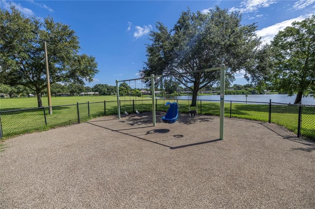 For Sale: $399,000 (3 beds, 2 baths, 1152 Square Feet)