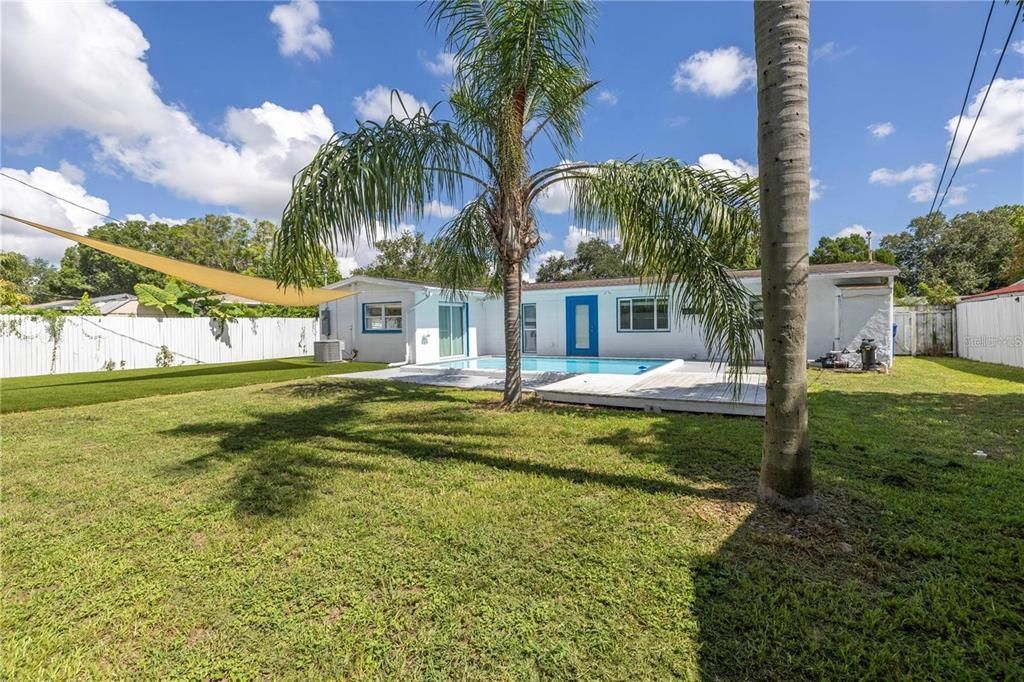 For Sale: $399,000 (3 beds, 2 baths, 1152 Square Feet)