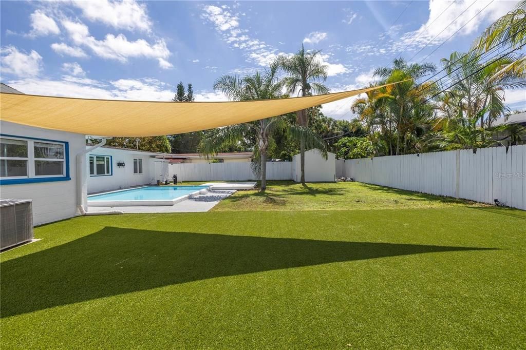 For Sale: $399,000 (3 beds, 2 baths, 1152 Square Feet)