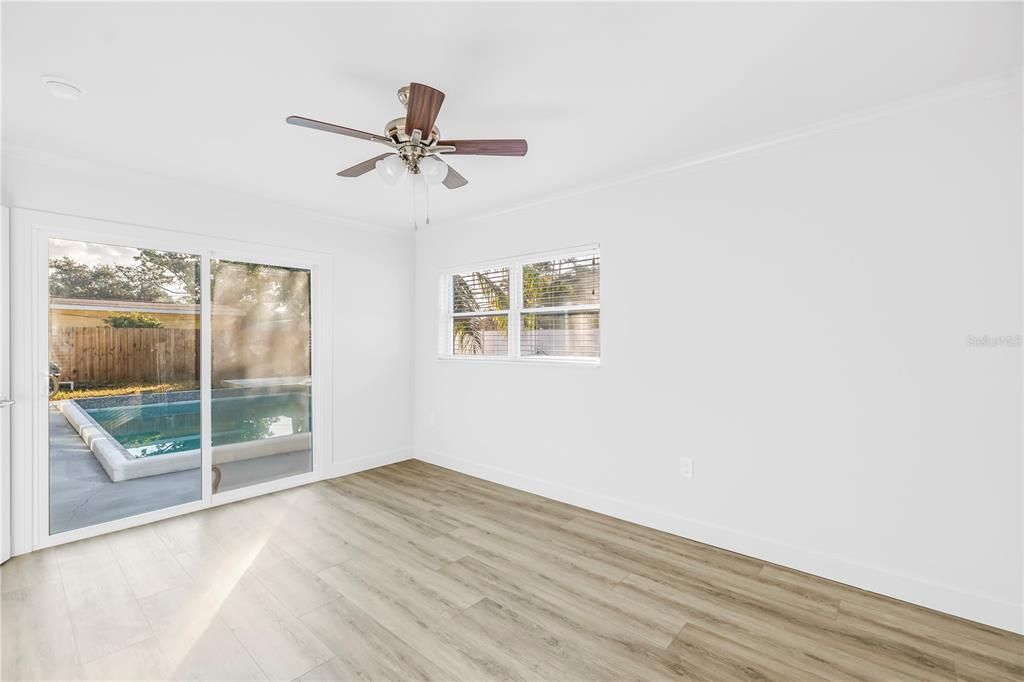 For Sale: $399,000 (3 beds, 2 baths, 1152 Square Feet)