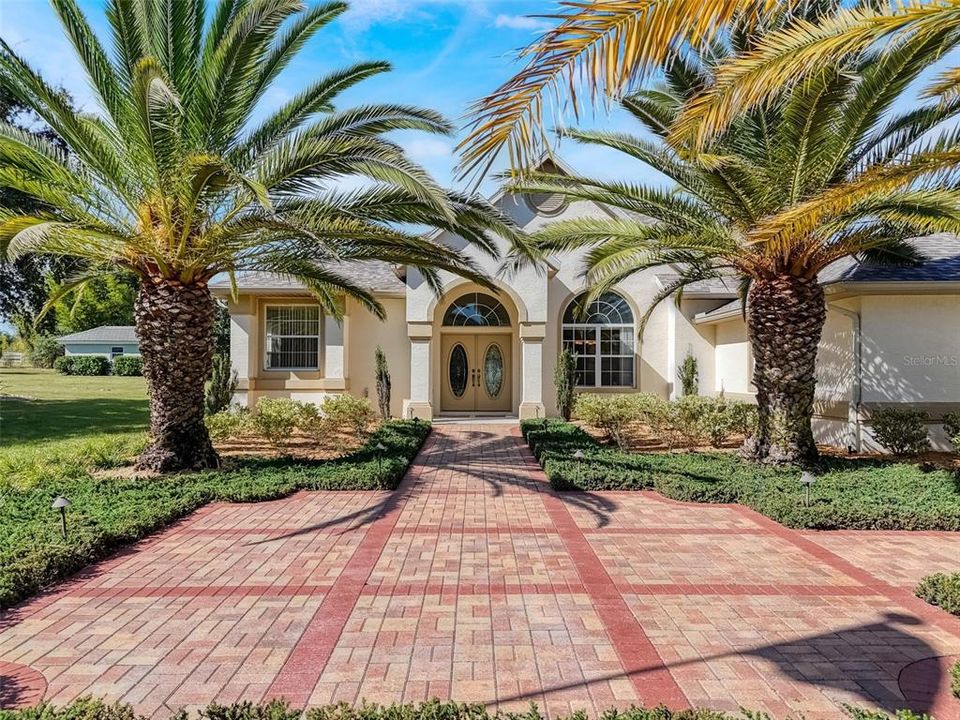 Под контрактом: $549,000 (4 спален, 3 ванн, 2833 Квадратных фут)