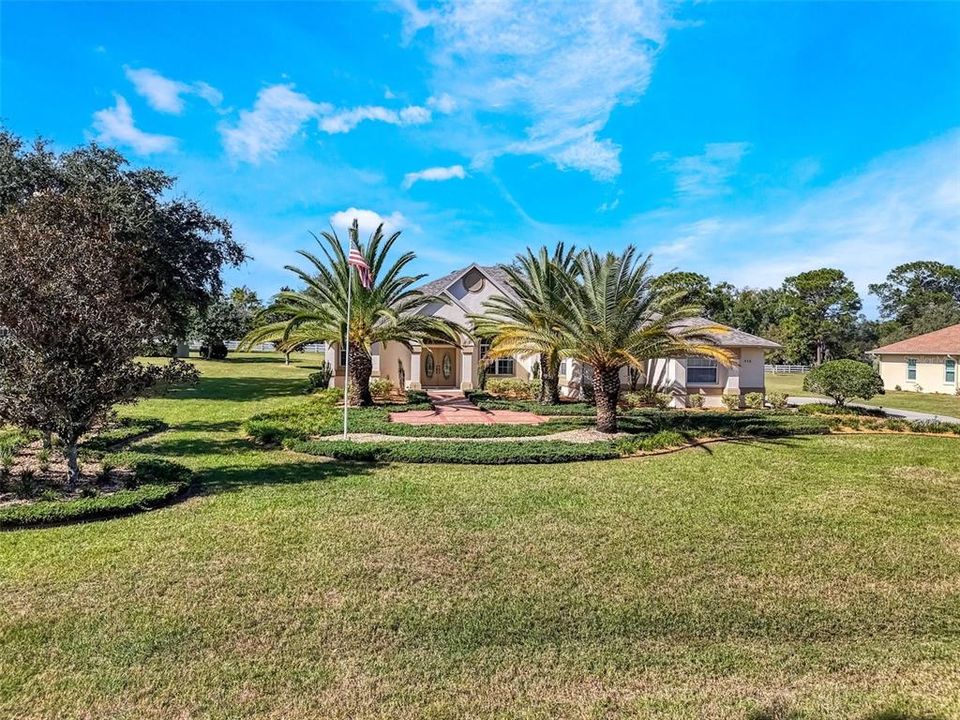 Под контрактом: $549,000 (4 спален, 3 ванн, 2833 Квадратных фут)