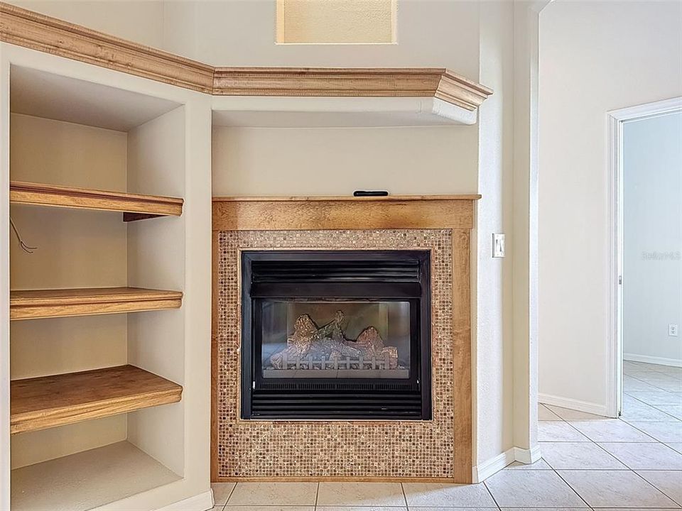 Под контрактом: $549,000 (4 спален, 3 ванн, 2833 Квадратных фут)