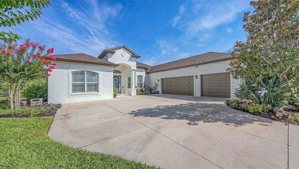 For Sale: $675,000 (4 beds, 3 baths, 2754 Square Feet)