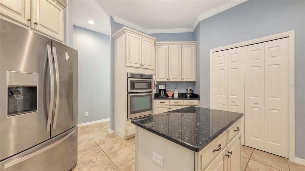 For Sale: $675,000 (4 beds, 3 baths, 2754 Square Feet)