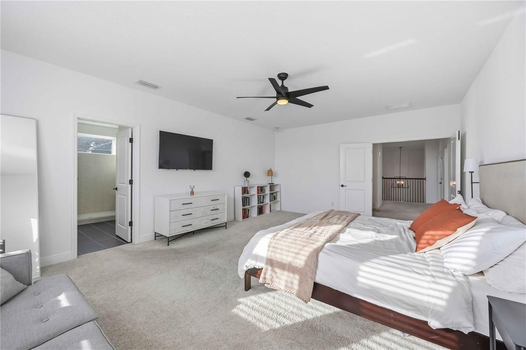 For Sale: $875,000 (5 beds, 4 baths, 3816 Square Feet)