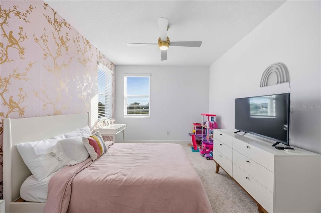 For Sale: $875,000 (5 beds, 4 baths, 3816 Square Feet)