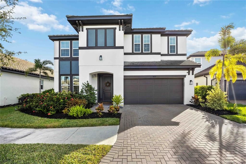 For Sale: $875,000 (5 beds, 4 baths, 3816 Square Feet)