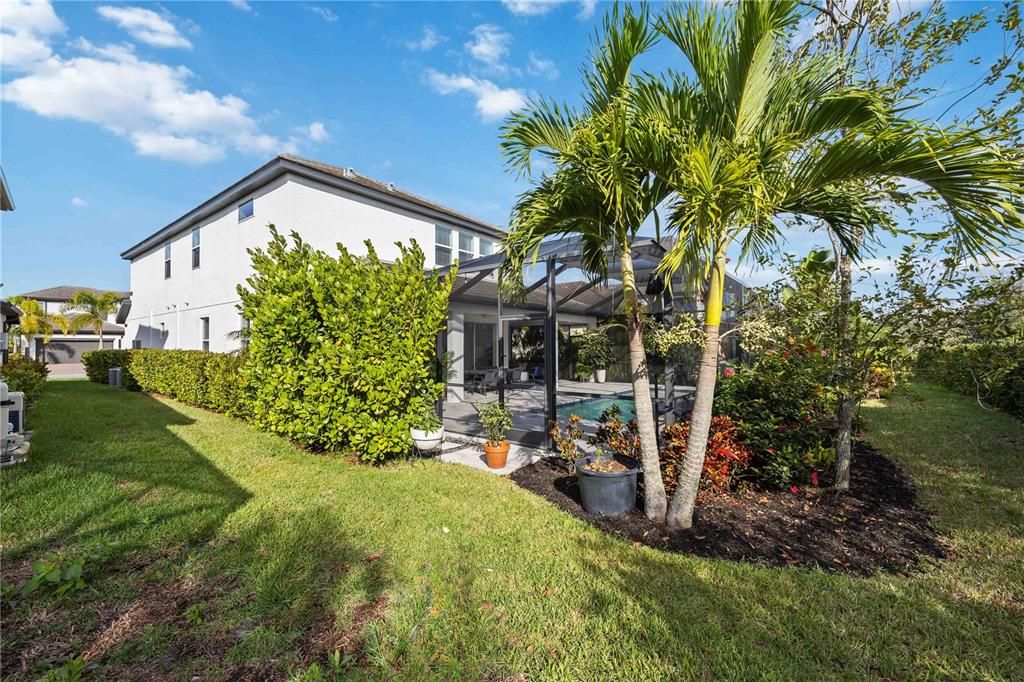 For Sale: $875,000 (5 beds, 4 baths, 3816 Square Feet)