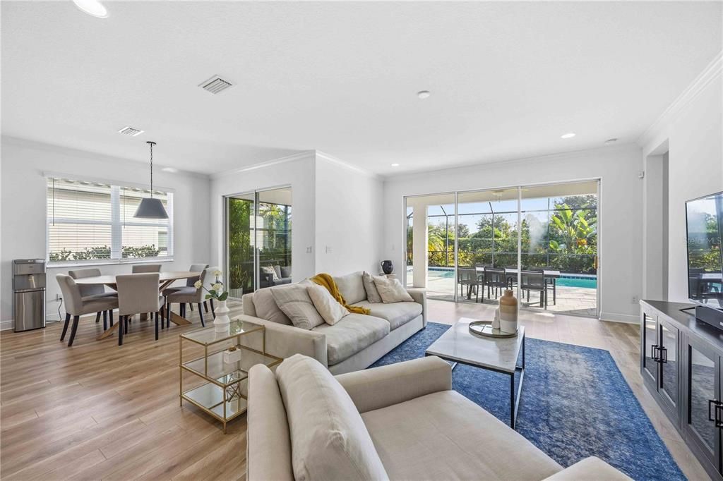 For Sale: $875,000 (5 beds, 4 baths, 3816 Square Feet)