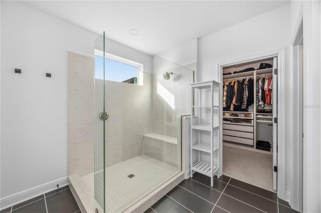 For Sale: $875,000 (5 beds, 4 baths, 3816 Square Feet)