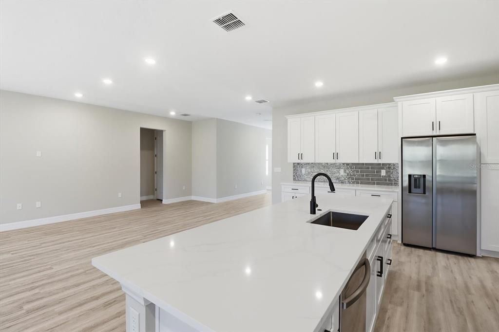 Active With Contract: $489,900 (5 beds, 4 baths, 3222 Square Feet)