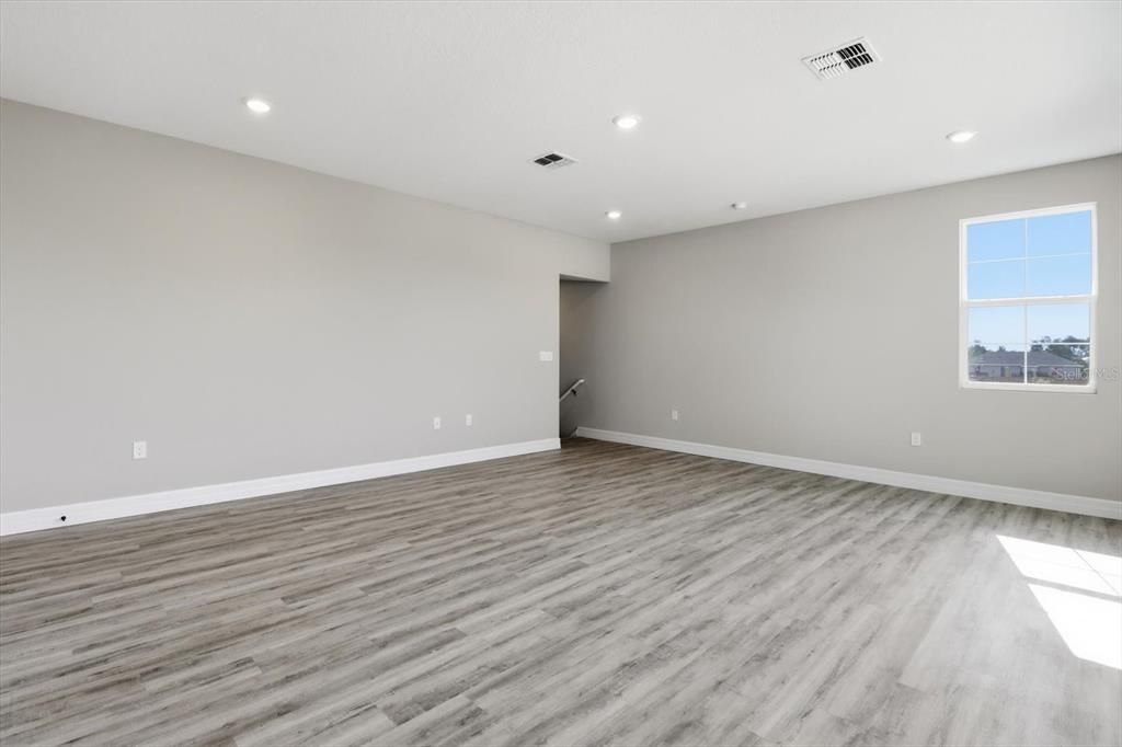 Active With Contract: $489,900 (5 beds, 4 baths, 3222 Square Feet)