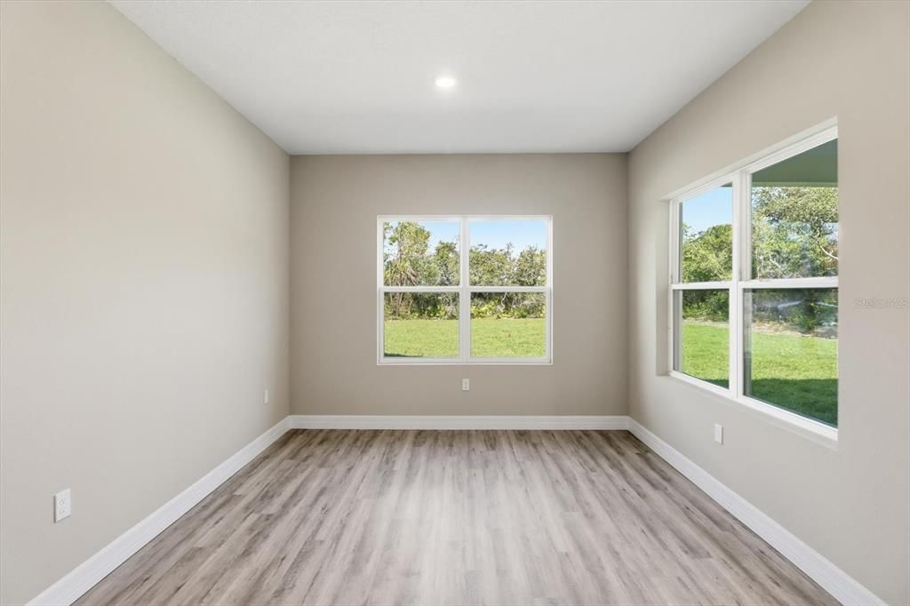 Active With Contract: $489,900 (5 beds, 4 baths, 3222 Square Feet)