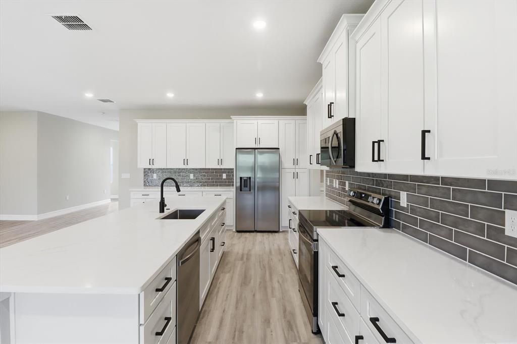 Active With Contract: $489,900 (5 beds, 4 baths, 3222 Square Feet)