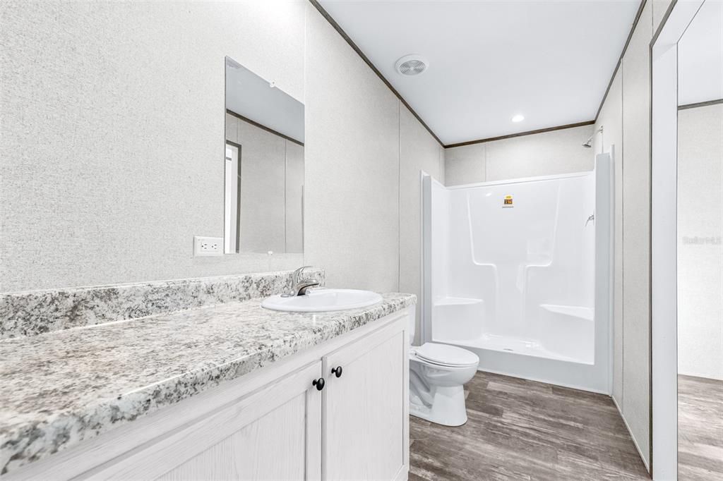 待售: $250,000 (3 贝兹, 2 浴室, 1493 平方英尺)