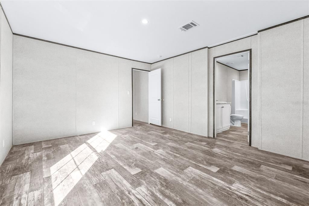 待售: $250,000 (3 贝兹, 2 浴室, 1493 平方英尺)