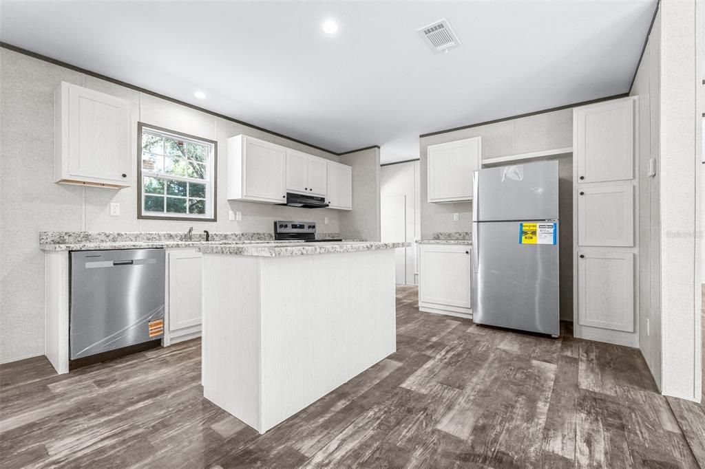 待售: $250,000 (3 贝兹, 2 浴室, 1493 平方英尺)