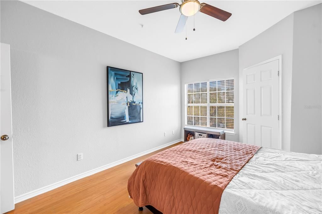 Active With Contract: $249,950 (2 beds, 2 baths, 1153 Square Feet)