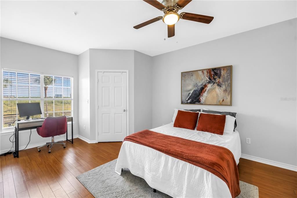 Active With Contract: $249,950 (2 beds, 2 baths, 1153 Square Feet)