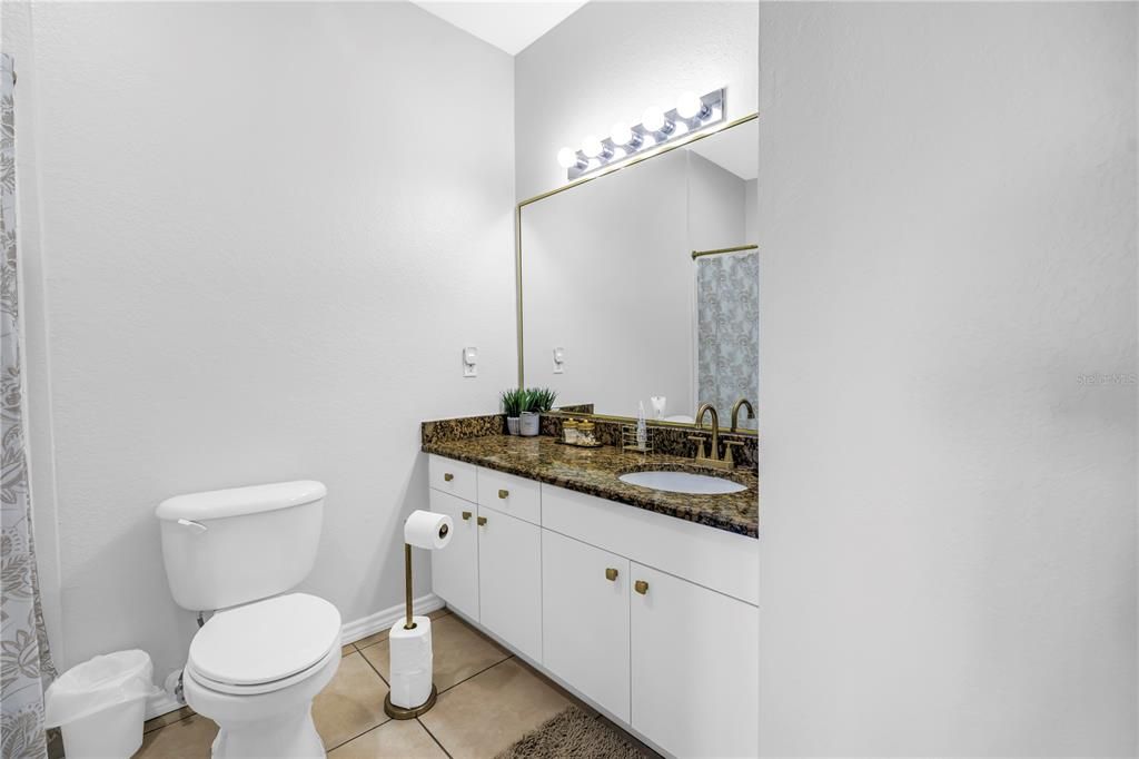 Active With Contract: $249,950 (2 beds, 2 baths, 1153 Square Feet)