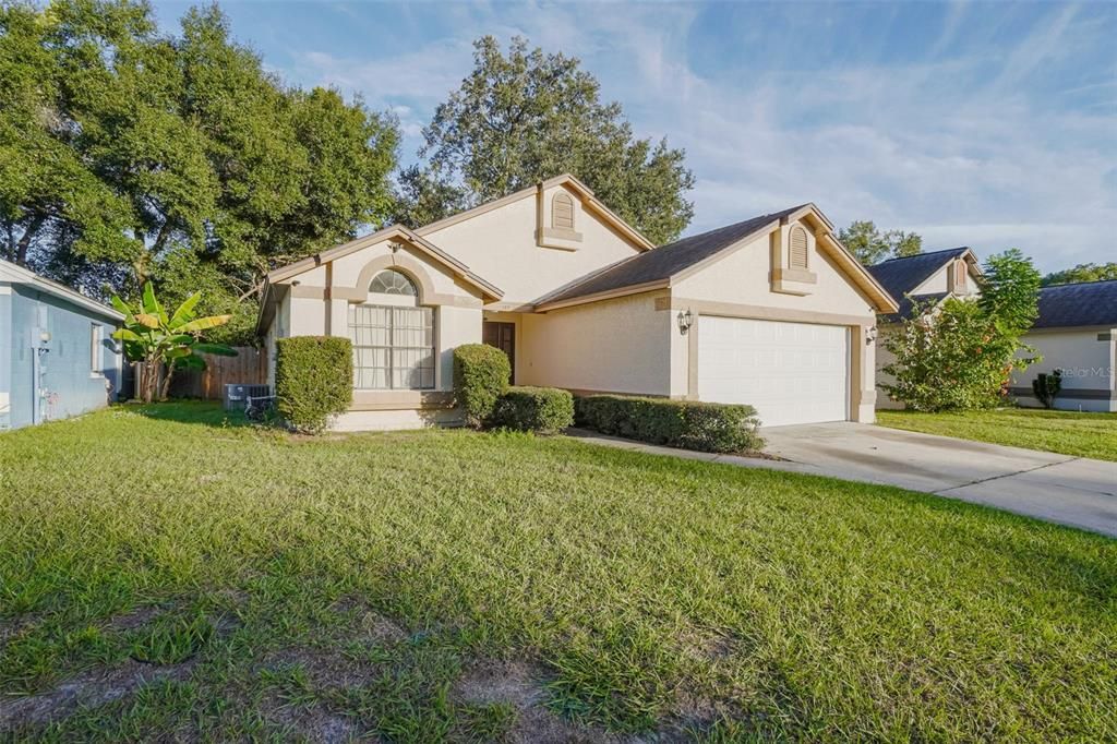 Activo con contrato: $339,000 (3 camas, 2 baños, 1528 Pies cuadrados)