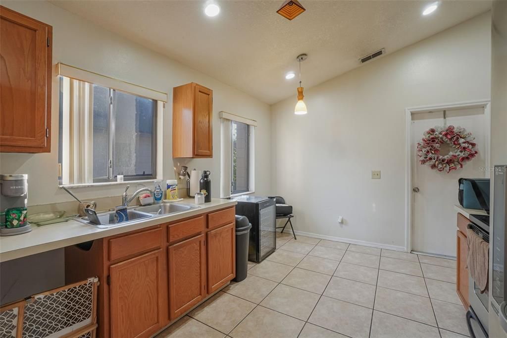 Activo con contrato: $339,000 (3 camas, 2 baños, 1528 Pies cuadrados)