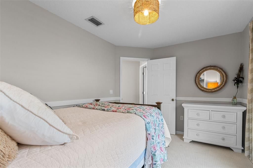 For Sale: $415,000 (3 beds, 2 baths, 1487 Square Feet)