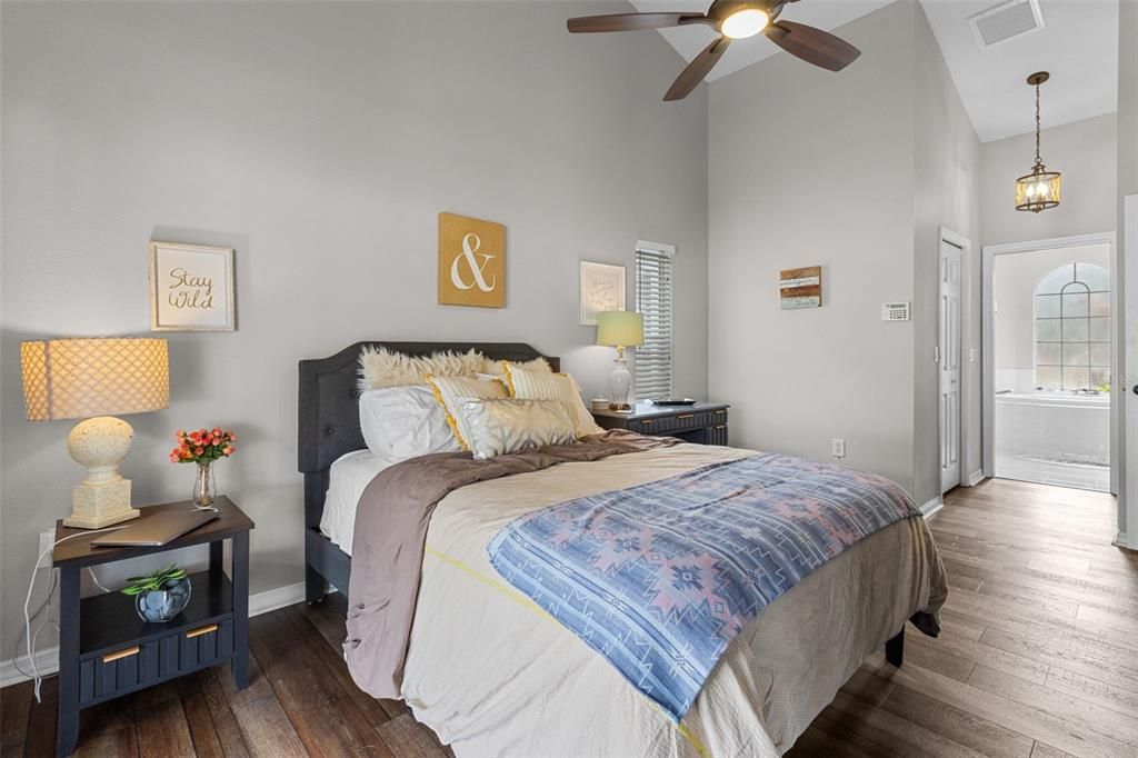 For Sale: $415,000 (3 beds, 2 baths, 1487 Square Feet)