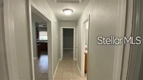 For Rent: $1,400 (3 beds, 1 baths, 994 Square Feet)