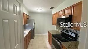 For Rent: $1,400 (3 beds, 1 baths, 994 Square Feet)