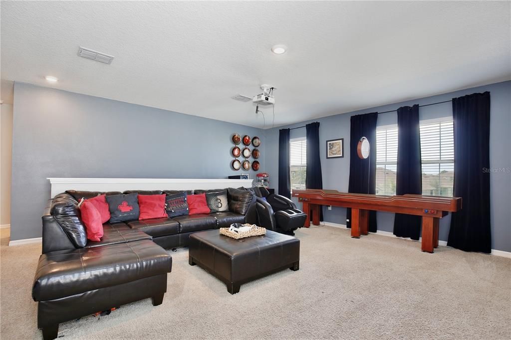 For Sale: $425,000 (5 beds, 3 baths, 2830 Square Feet)