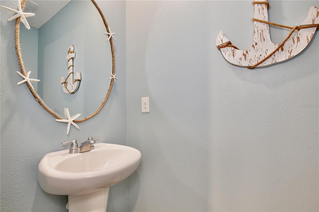 For Sale: $425,000 (5 beds, 3 baths, 2830 Square Feet)