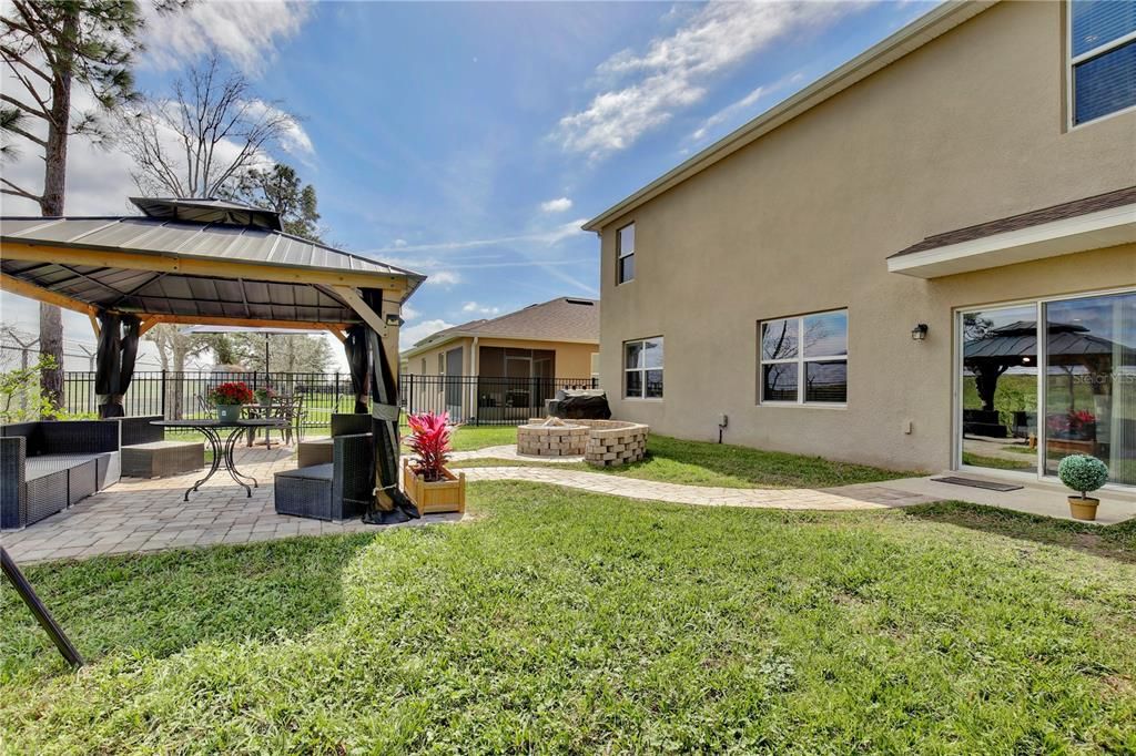 For Sale: $425,000 (5 beds, 3 baths, 2830 Square Feet)