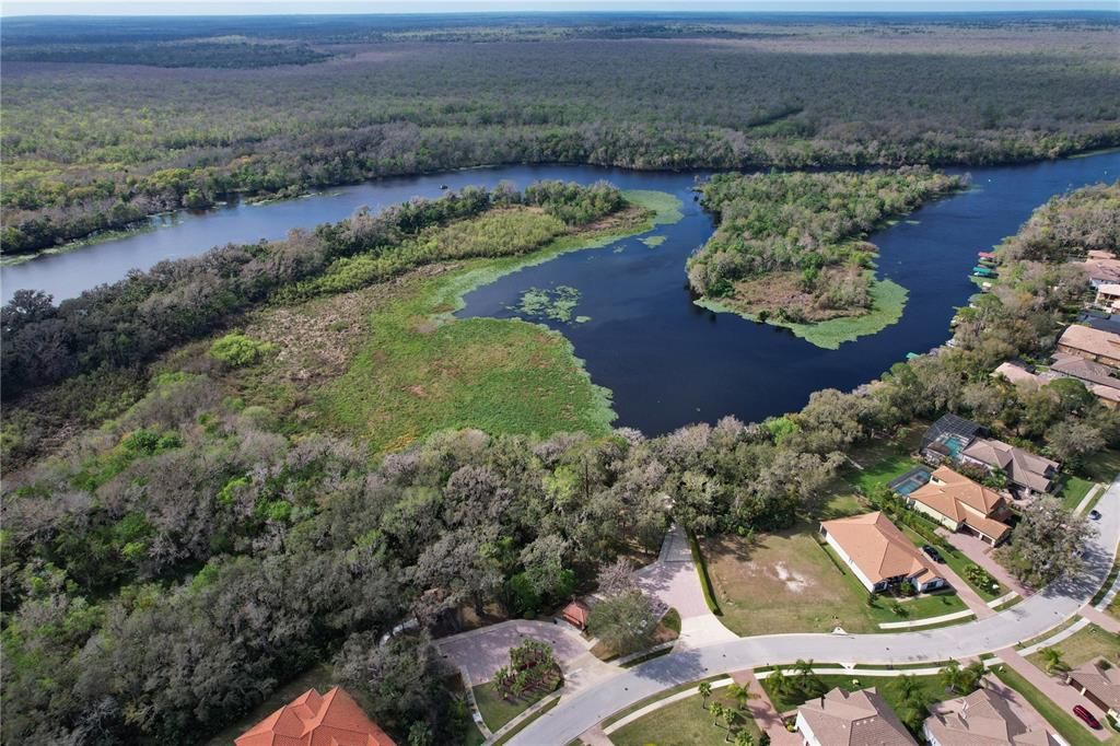 For Sale: $425,000 (5 beds, 3 baths, 2830 Square Feet)