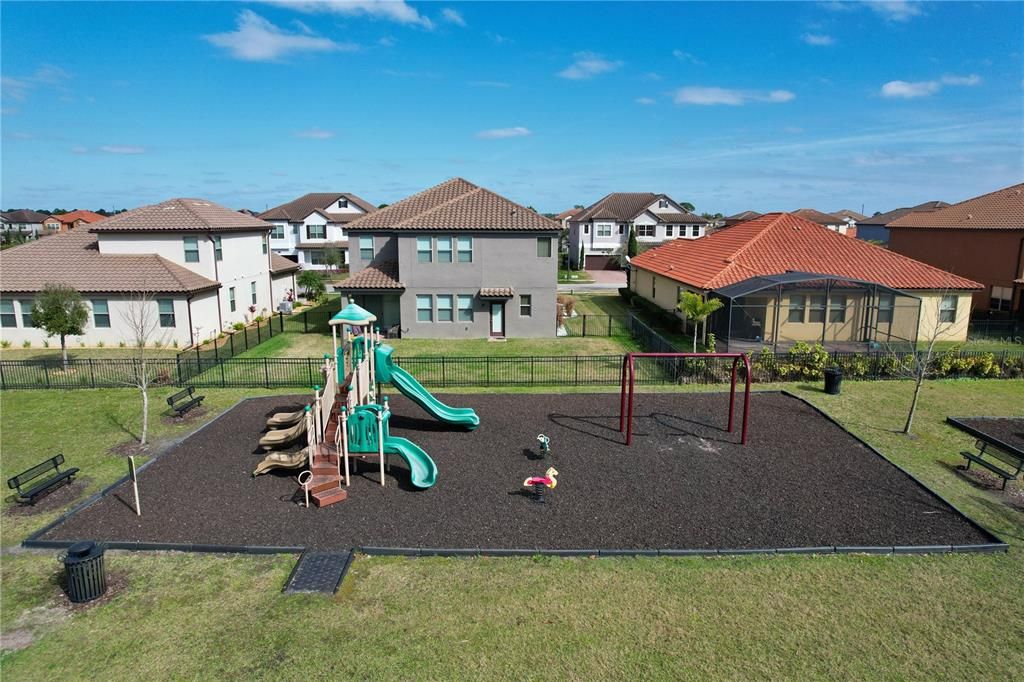 For Sale: $425,000 (5 beds, 3 baths, 2830 Square Feet)