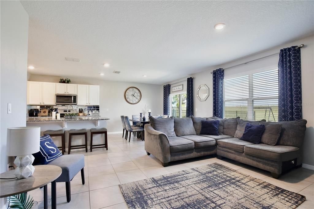 For Sale: $425,000 (5 beds, 3 baths, 2830 Square Feet)