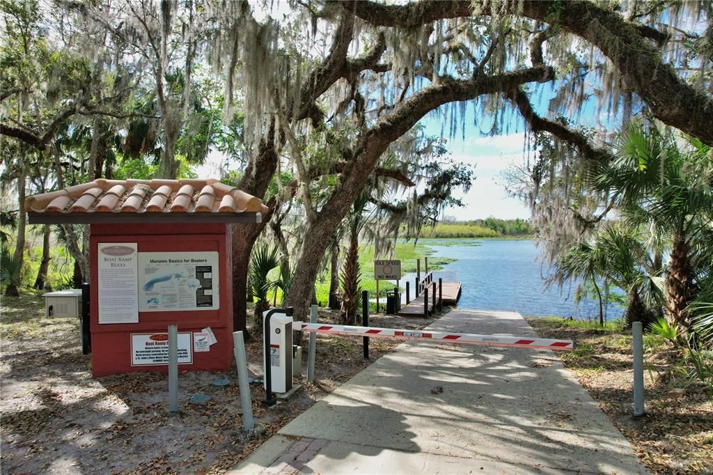 For Sale: $425,000 (5 beds, 3 baths, 2830 Square Feet)