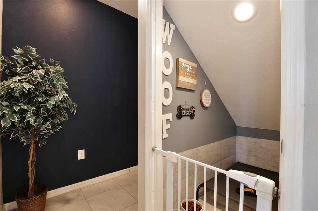 For Sale: $425,000 (5 beds, 3 baths, 2830 Square Feet)