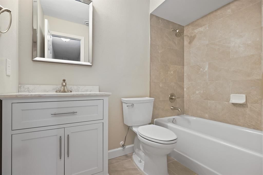 出租: $2,400 (4 贝兹, 2 浴室, 1764 平方英尺)