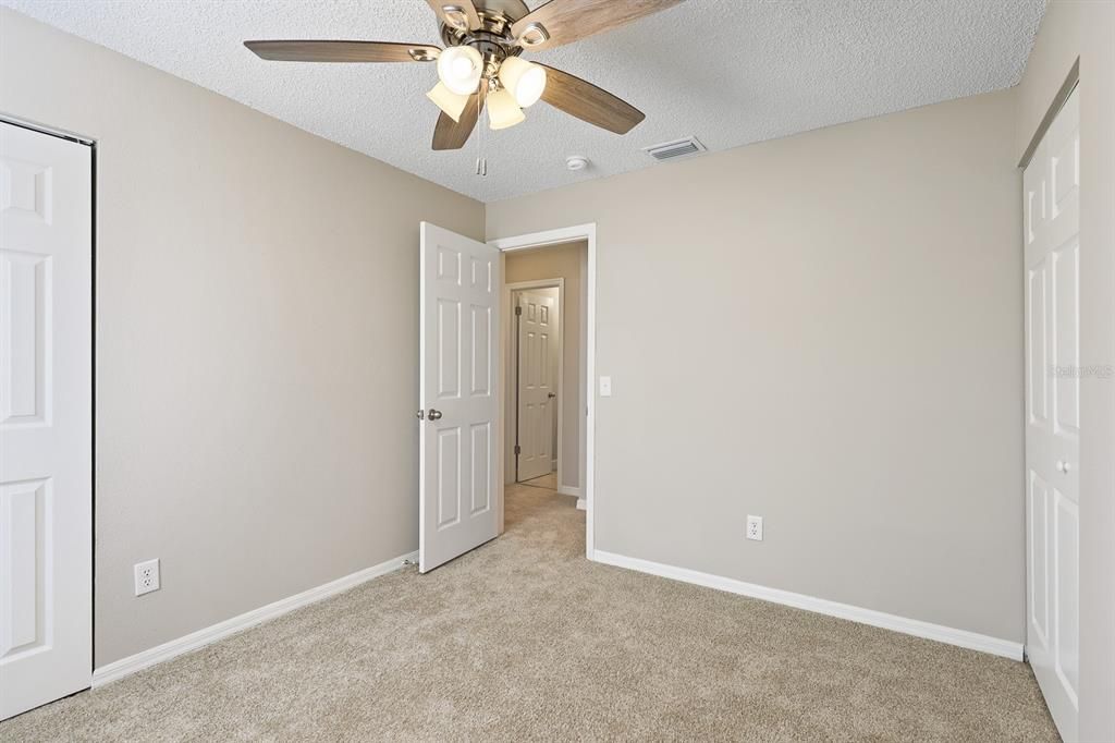 出租: $2,400 (4 贝兹, 2 浴室, 1764 平方英尺)