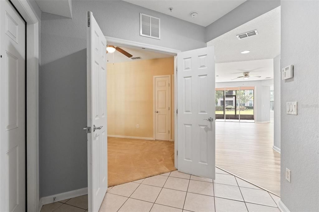 For Sale: $214,900 (2 beds, 2 baths, 1435 Square Feet)