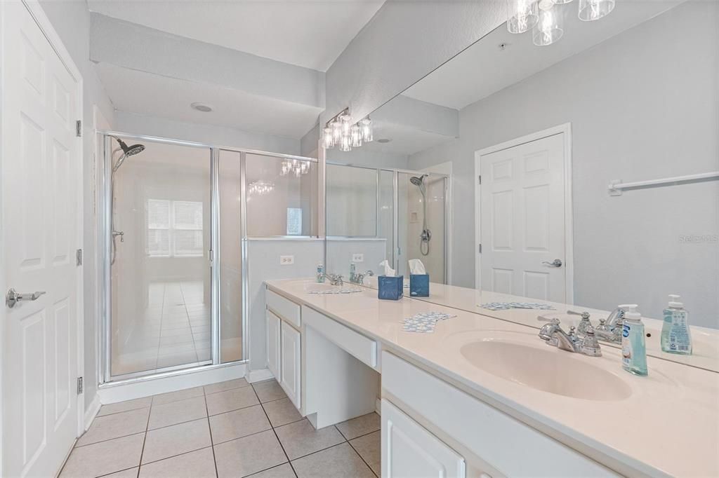 For Sale: $214,900 (2 beds, 2 baths, 1435 Square Feet)