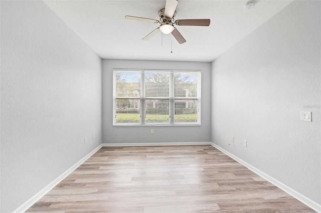 For Sale: $214,900 (2 beds, 2 baths, 1435 Square Feet)