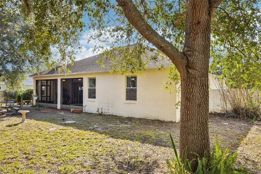 Activo con contrato: $329,900 (3 camas, 2 baños, 1722 Pies cuadrados)