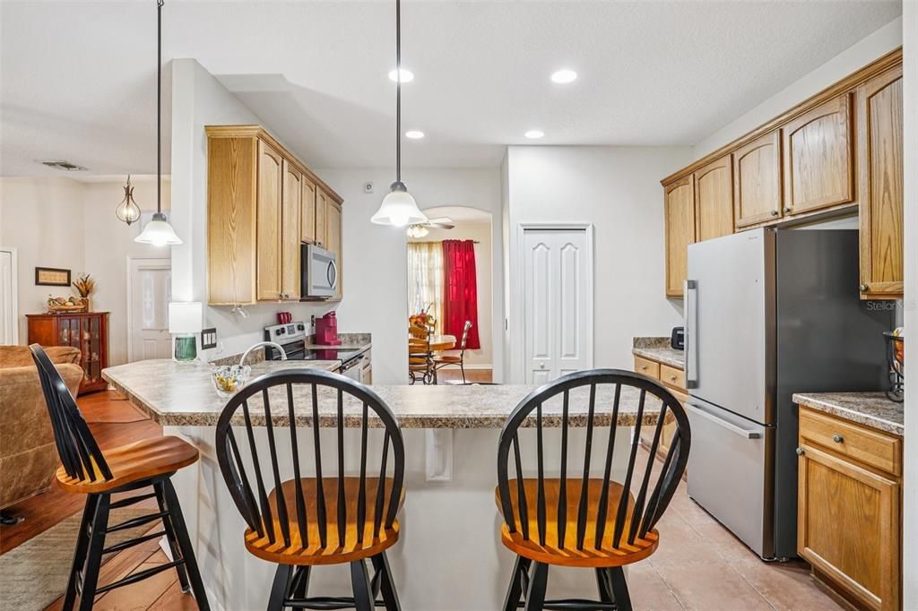 Activo con contrato: $329,900 (3 camas, 2 baños, 1722 Pies cuadrados)