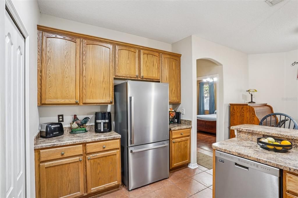 Activo con contrato: $329,900 (3 camas, 2 baños, 1722 Pies cuadrados)