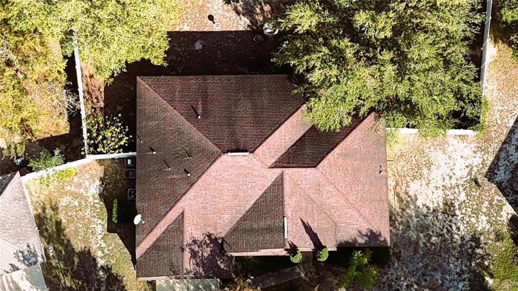 Activo con contrato: $329,900 (3 camas, 2 baños, 1722 Pies cuadrados)