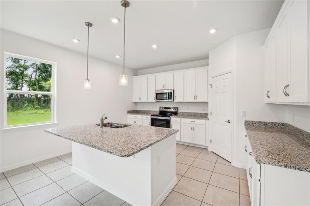 For Sale: $463,490 (5 beds, 3 baths, 2434 Square Feet)